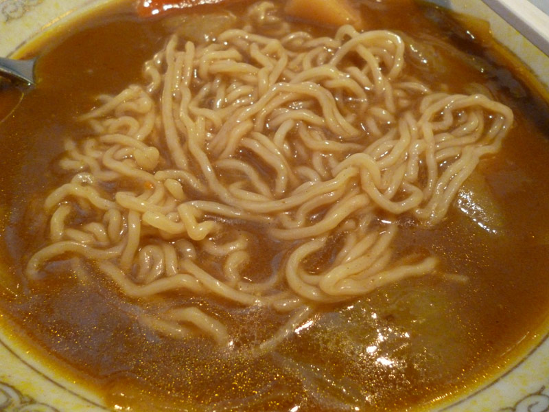 カレーラーメンの麺