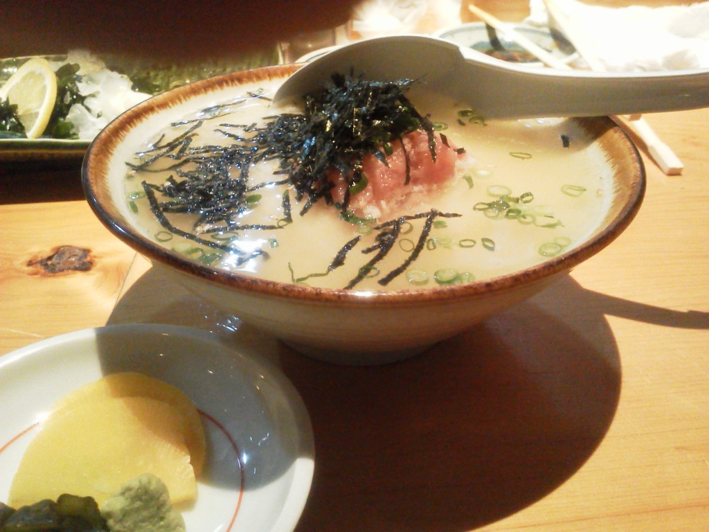 ネギトロ麦とろ茶漬け