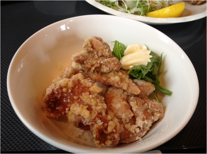 ミニから揚げ丼