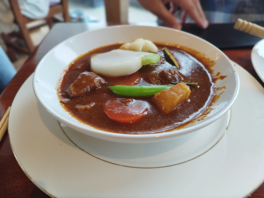 牛肉の一番搾りビール煮込み
